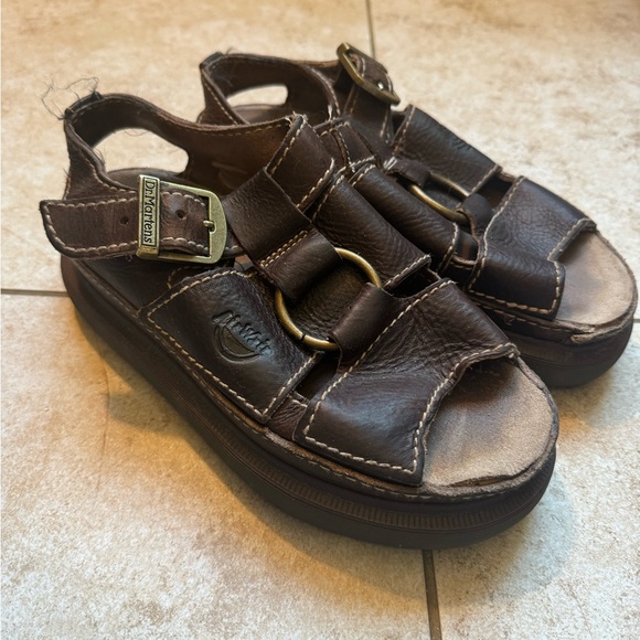Vintage 90’s Dr Martens Chunky Brown Ring Cut Out Buckle Open Toe Sandals Size 7 - Picture 1 of 12